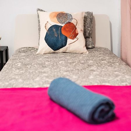 Nice Room By Eixample Барселона Екстериор снимка