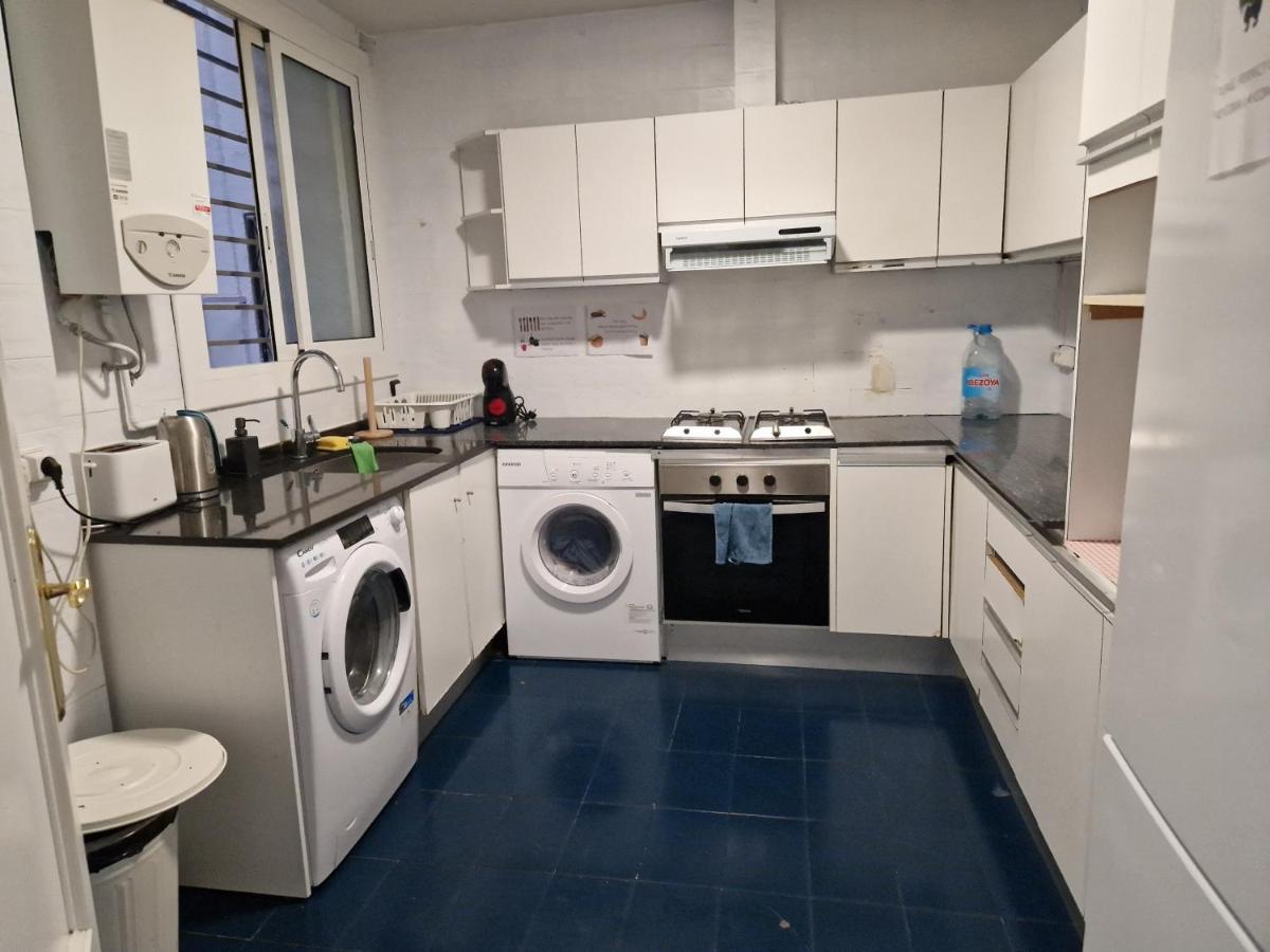 Nice Room By Eixample Барселона Екстериор снимка